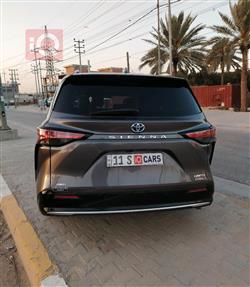 تويوتا سيينا